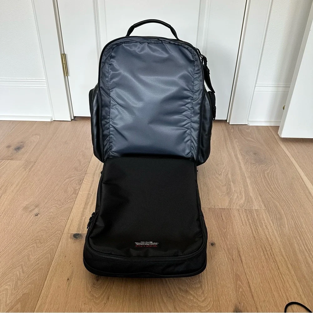 🆕Tumi Alpha 2 Leather Business Class Brief Pack